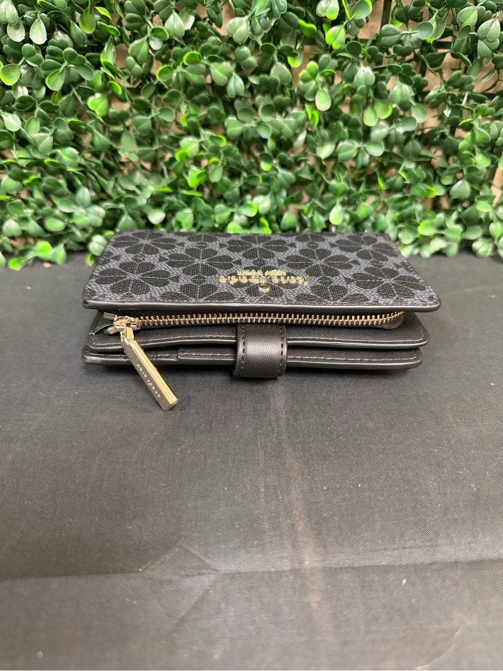 Kate Spade Spade Flower Medium Bifold Wallet